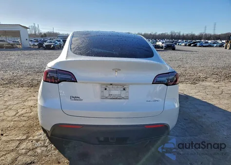 2023 Tesla Model Y z USA, uszkodzony, nr VIN 7SAYGAEE8PF661251